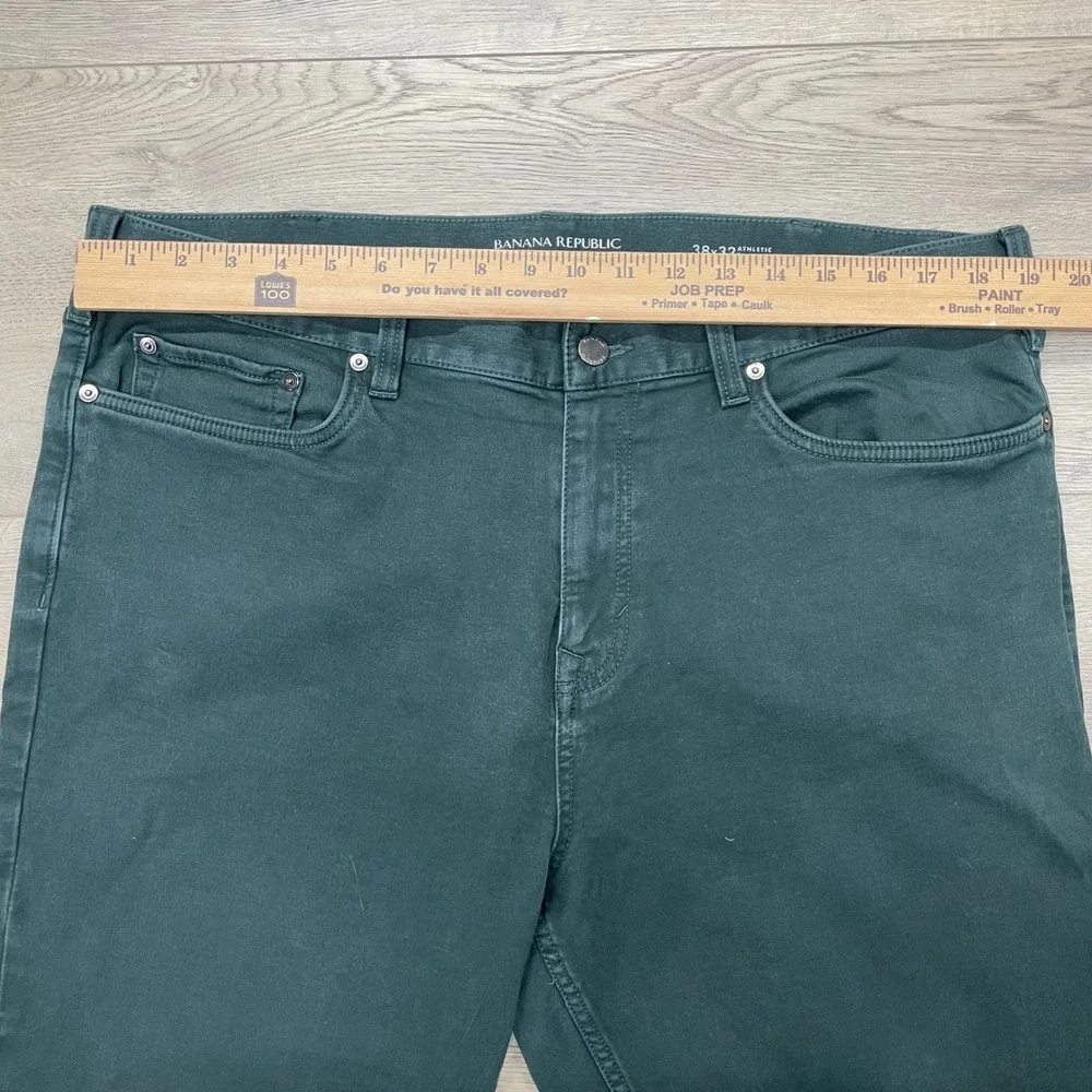 Banana Republic Traveler Pants Mens 38x32 Green Athletic Tapered Fit 360745-04